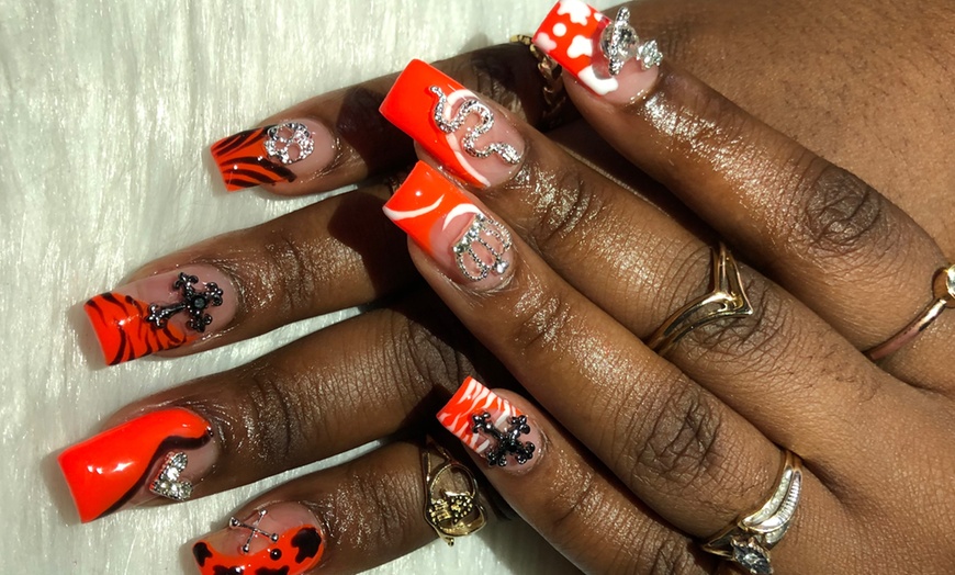 Image 5: Custom Freestyle Nail Sets in Short, Medium, or Long Lengths 