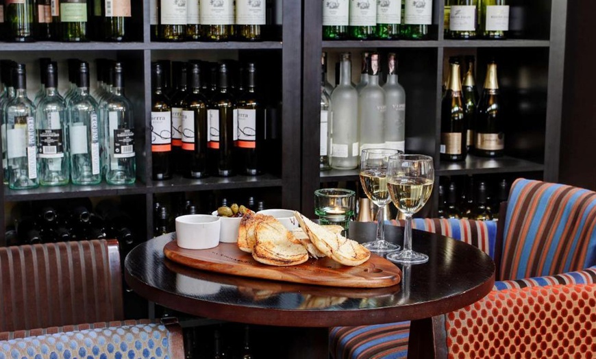 Image 8: Swansea: 1 or 2 Nights with Breakfast, Early Check-In & Late Check-Out