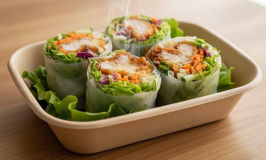 Image 5: Menú asiático para 2 o 4 con entrantes, principales, postre y bebida