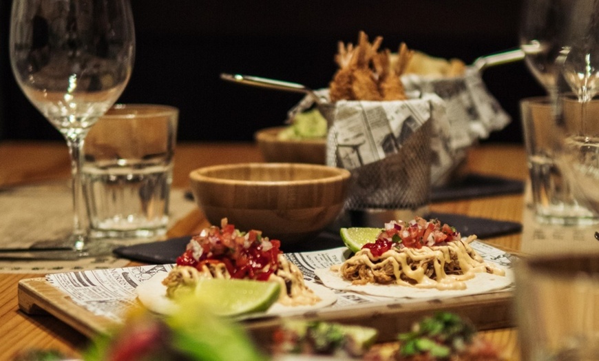 Image 10: Menú degustación de estilo fusión para 2 o 4 personas 