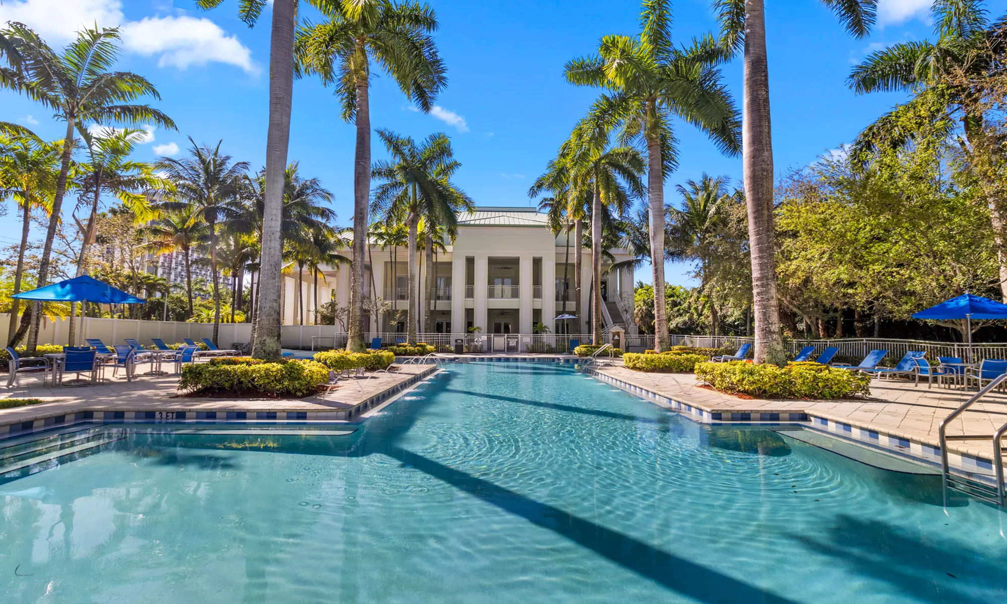 Stay in Style at Provident Doral at the Blue - Your Miami Retreat
