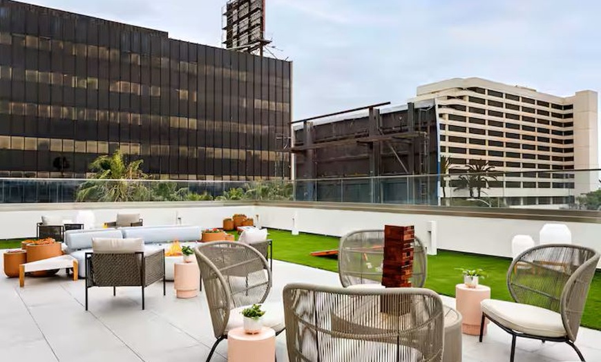 Image 31: Comfortable Budget Hotel Near LAX With Parking Included