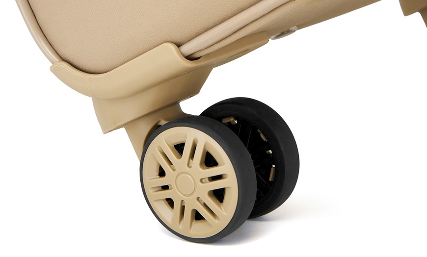 Image 17: Maleta blanda ligera de 20 pulgadas con neceser extraíble