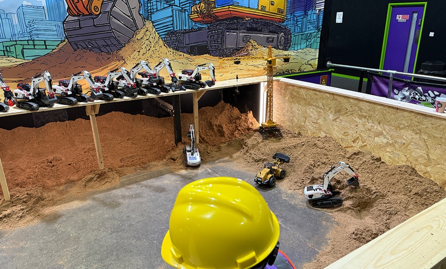 Image 7: Little Diggers Open Session or Combo + 60min Open Jump for 1 or 2