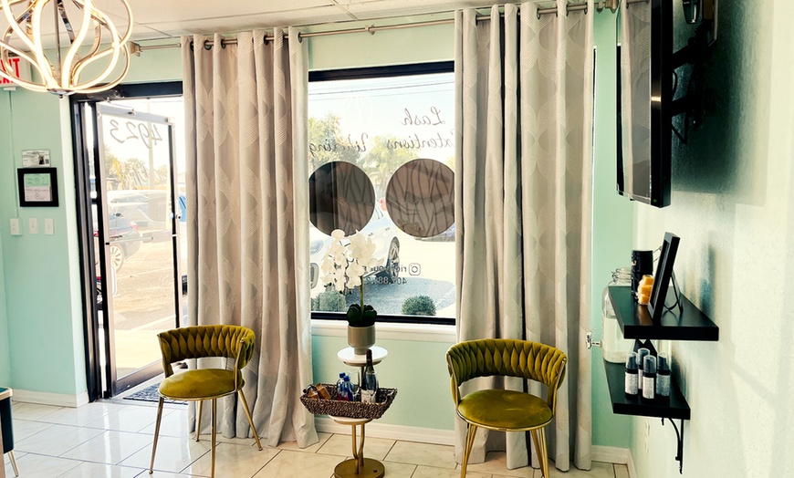 Image 5: Sculpt w/ 1x, 3x or 5x Fat Dissolving Liquid Lipo Sessions -75 Minutes