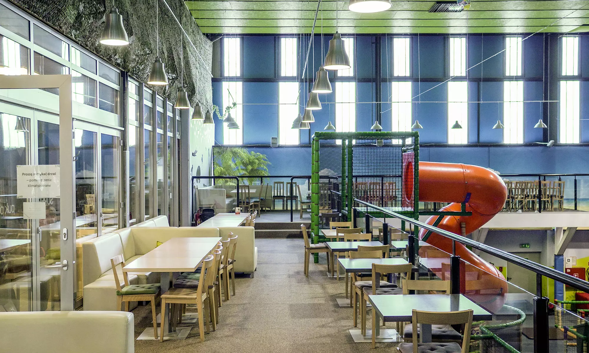 Różnorodne atrakcje dla dzieci w olbrzymiej sali zabaw Funpark Digiloo