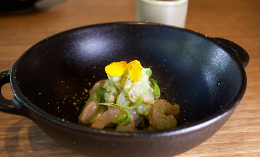 Image 10: Menús para 2 o 4 personas con entrante, principales, postres y bebidas