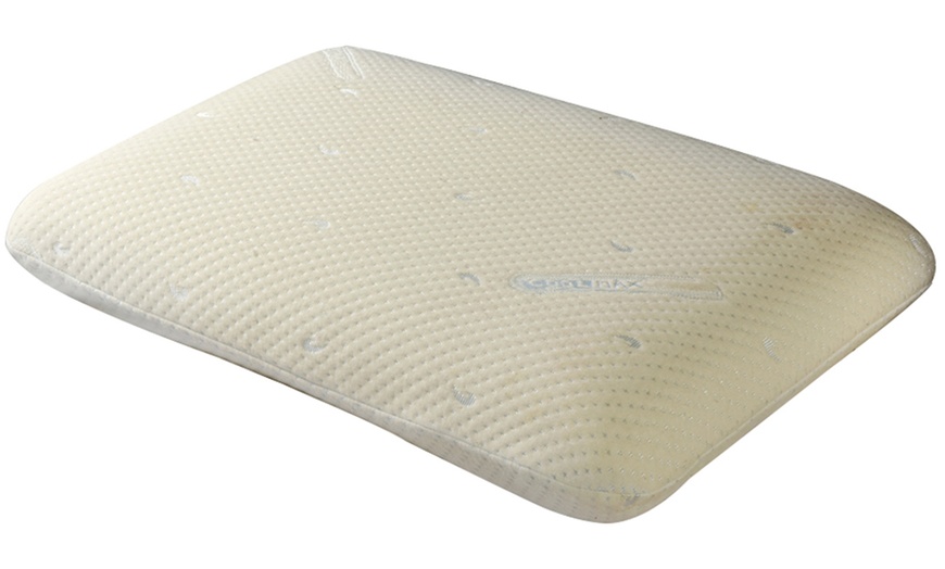 Image 3: Coolmax Memory Foam Pillow