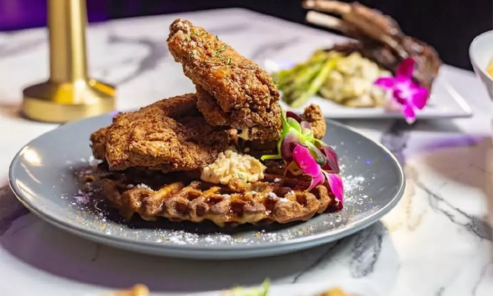 $50, $100, or $150 Dining Credit, Dinner/Brunch for 2 or 4 w/Cocktails