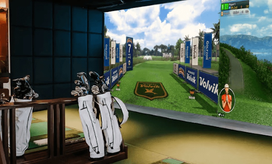 Image 3: Experience 1 Hr Golf Sim and/or Pizza & Beer with Spend $20, $40, $100