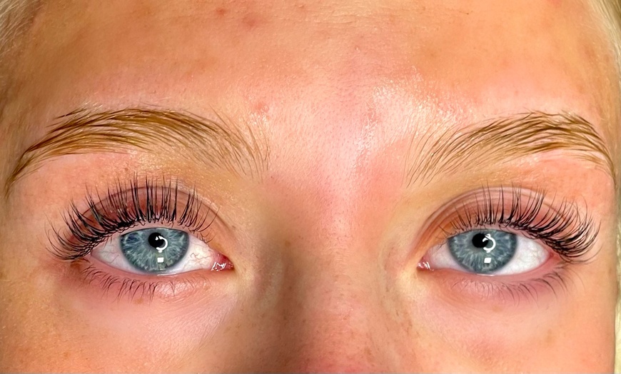 Image 2: Up to 30% Off on Eyebrow Shaping at Aluzion Aesthetics Lounge LLC