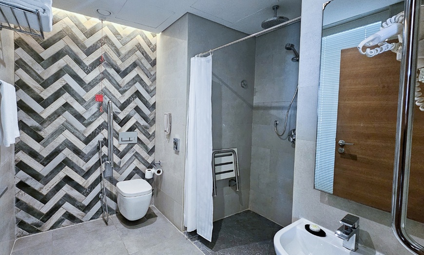 Image 8: Ajman: 1 Night 4*Stay with Breakfast or/and Lunch or/and Dinner Buffet
