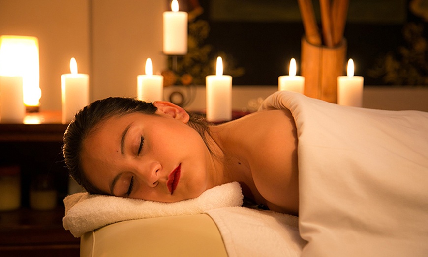 Image 2: Exklusiver 10-stündiger Massage-Workshop für 1 oder 2 Personen