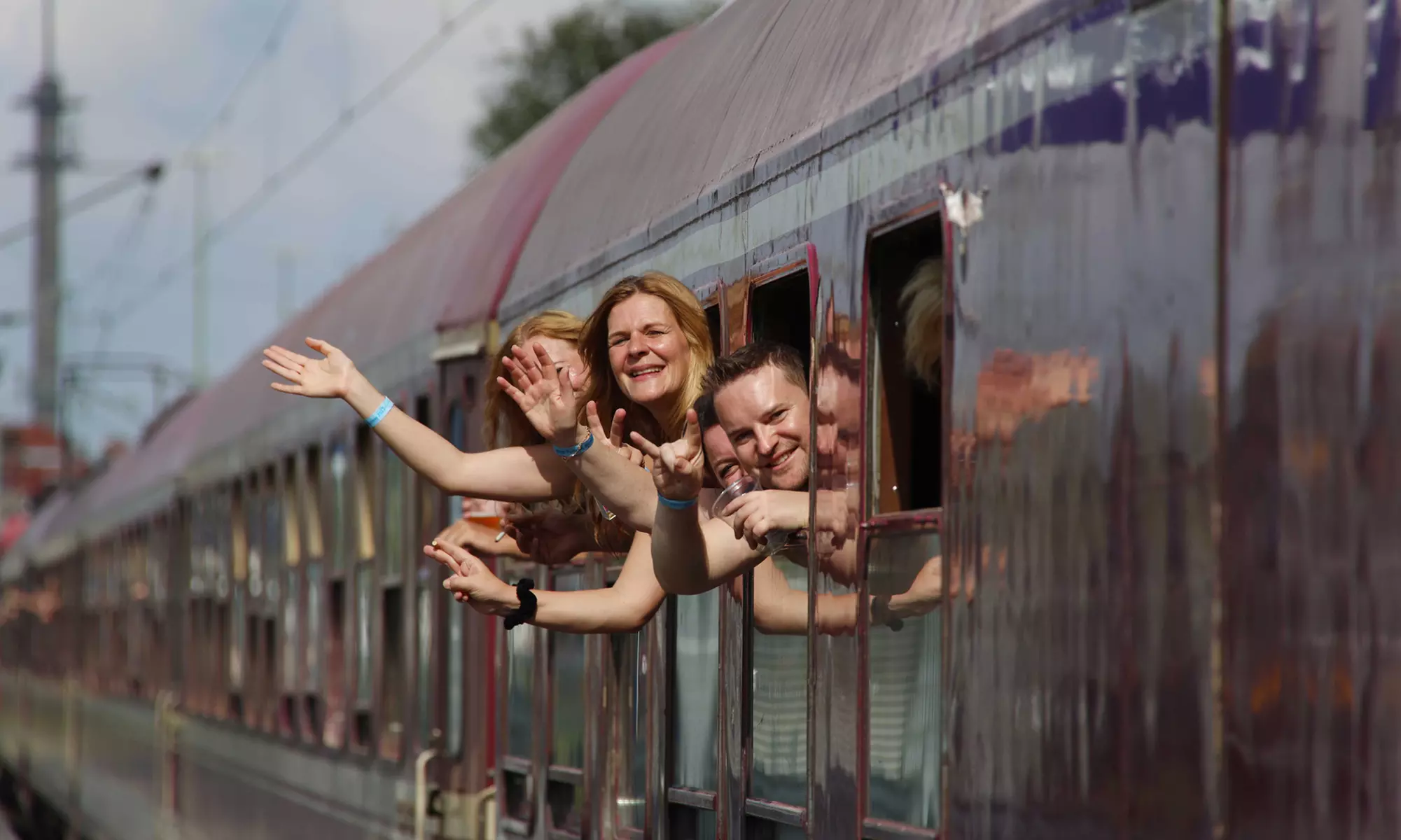 1 Ticket für den Advents-Partyzug nach Erfurt am 13.12.25 mit 10 Zustiegsorten (26% sparen) - Primary Image