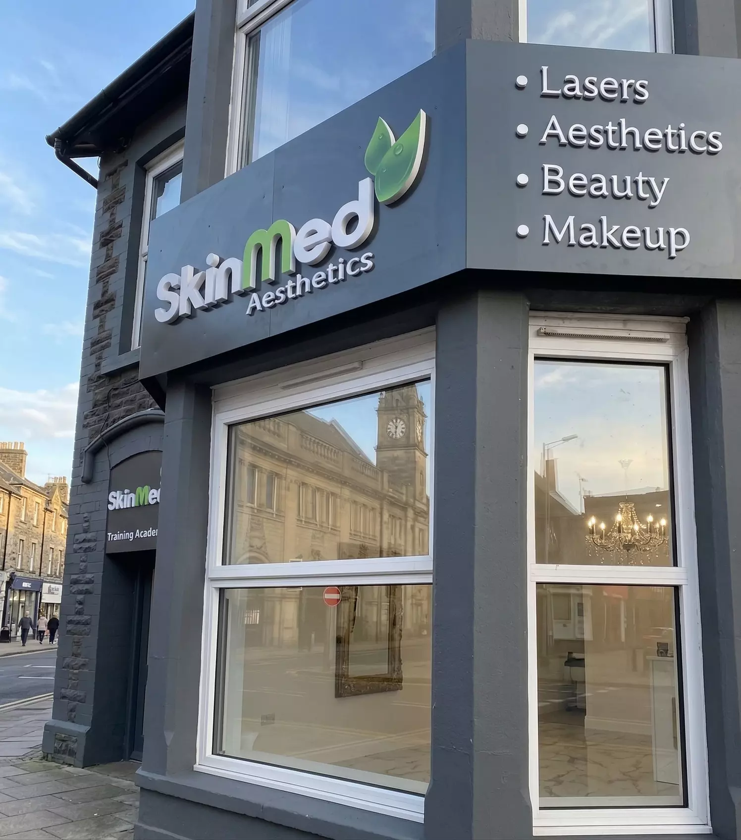 Classic to Advanced Facials Including Hydrafacial & Acne Care