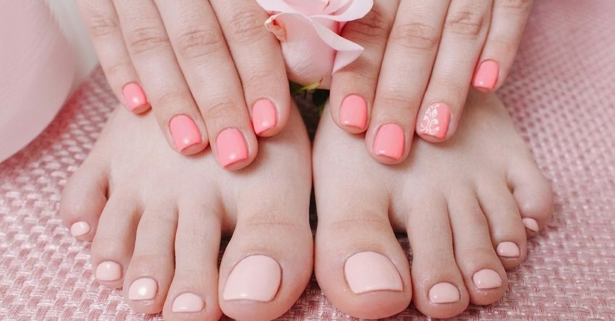Manicura y pedicura semipermanente en Madrid