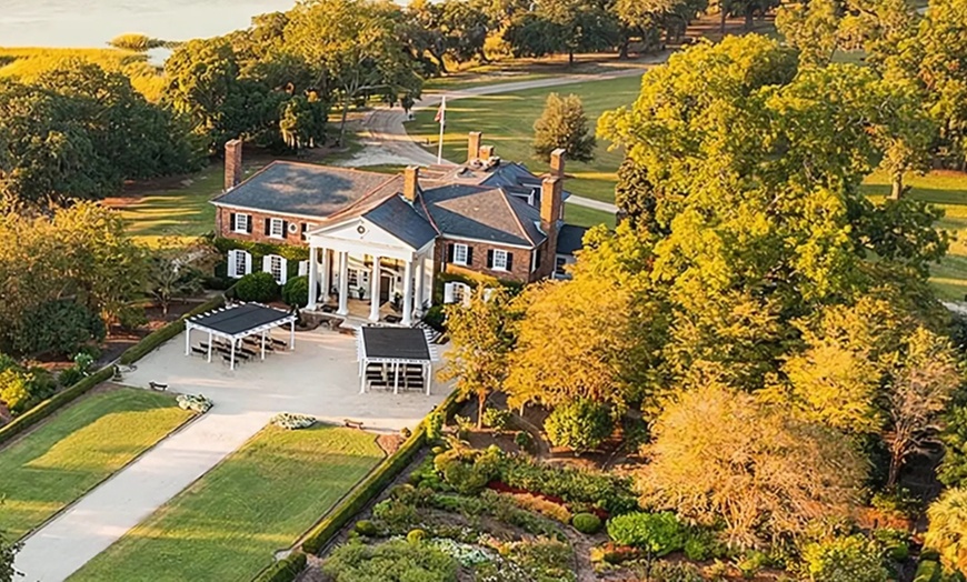 Image 3: Enjoy and Explore One-Day Tour Pass for One Adult or Child  