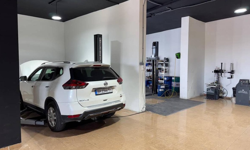 Image 9: Hasta 50% de dto. en Automóviles - Cambio de aceite en Bali Garaje