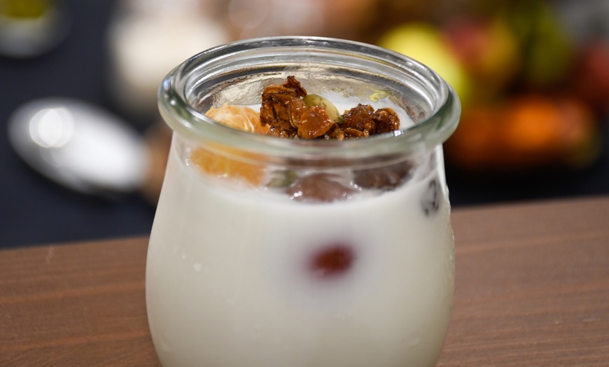 Image 31: Menú brunch para 2 o 4 personas con platos dulces y salados y bebidas