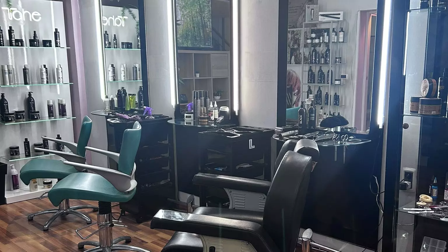 Sesión de peluquería con servicios a elegir para 1 persona