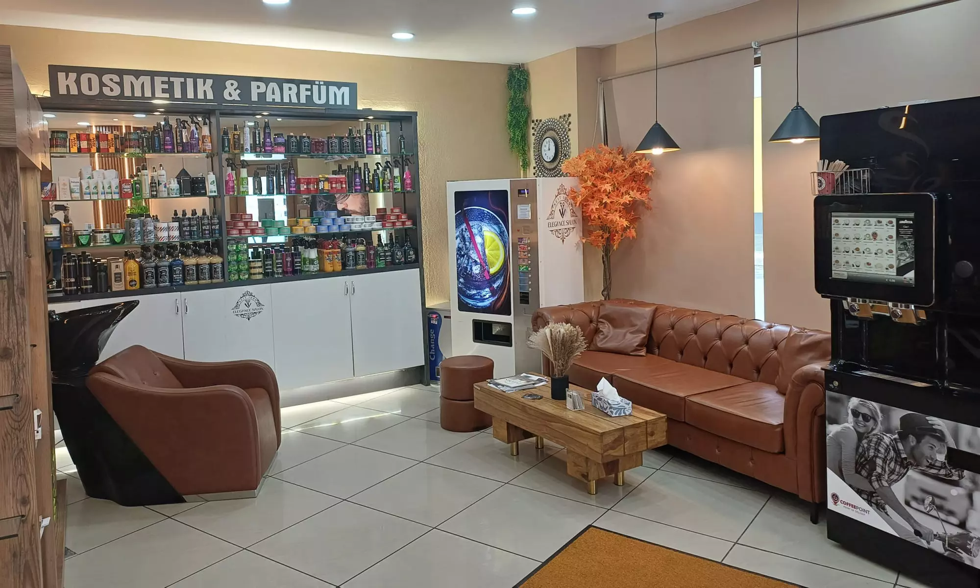 Waschen, Schneiden & Föhnen, opt. + Bartrasur & Gesichtshaarentfernung