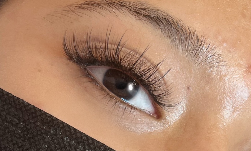 Image 10: Enhance Your Look with Classic Eyelash Extensions For a Stunning Eyes