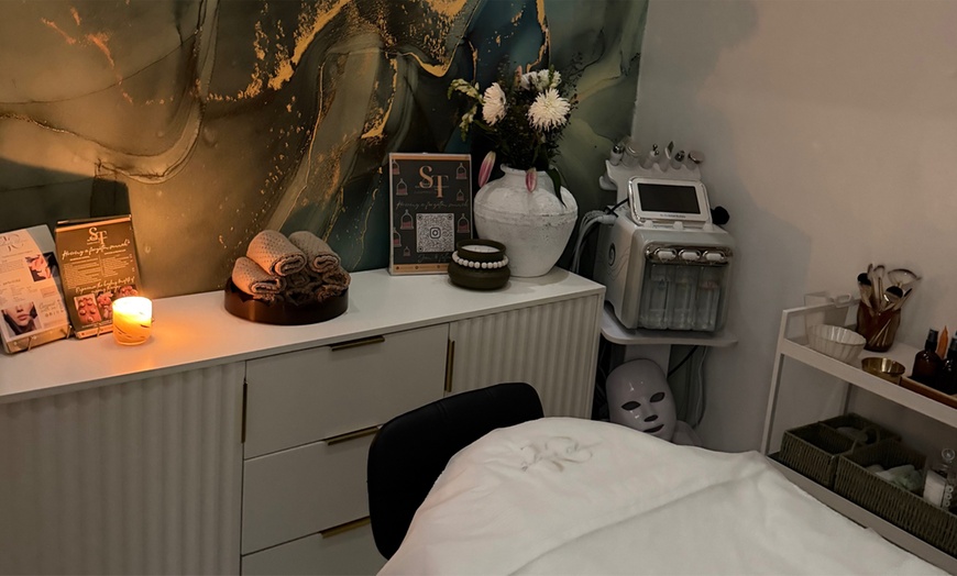 Image 2: Indulge in the Ultimate Relaxation with Custom Massage Sessions