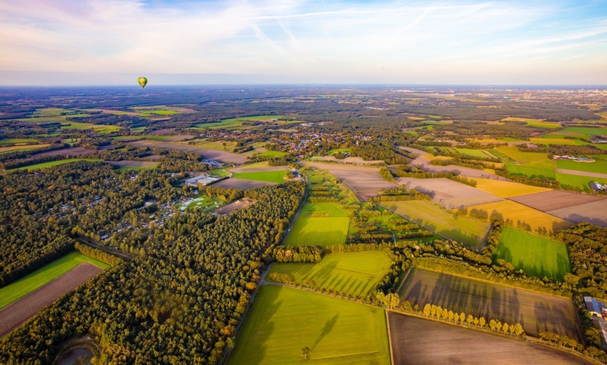 Image 14: Grote hoogte: ballonvaart vanaf Breda, Den Bosch, Eindhoven of Tilburg