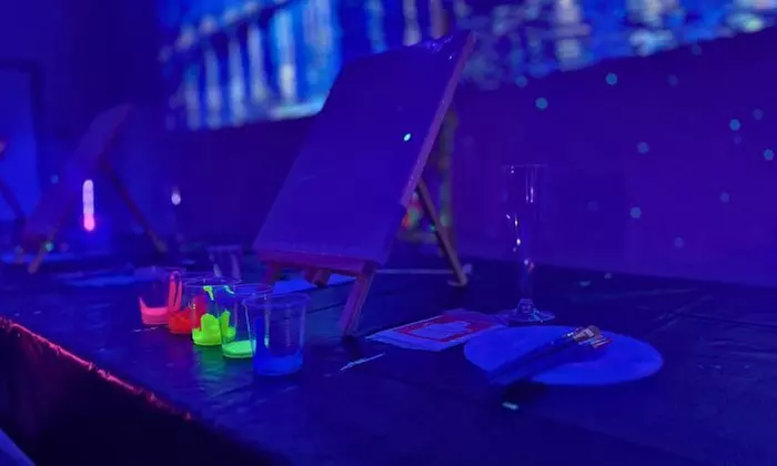 Up to 55% Off on Immersive Starry Night Paint Experience