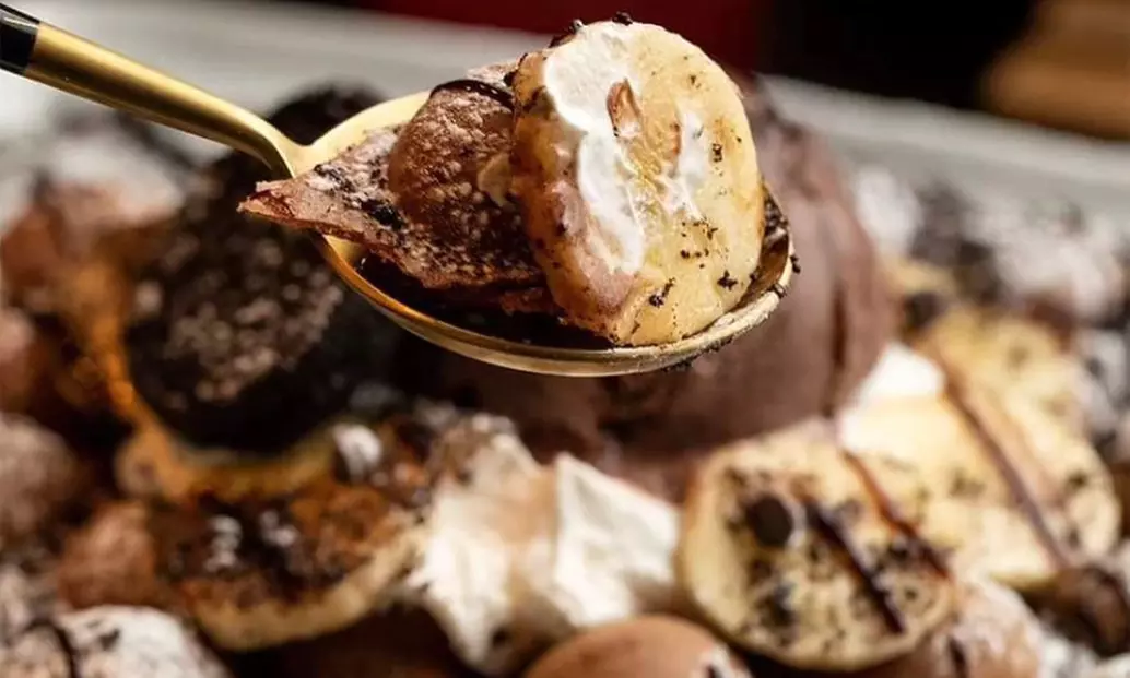 Hong Kong Inspired Drinks Desserts and Entrees for Two or Four