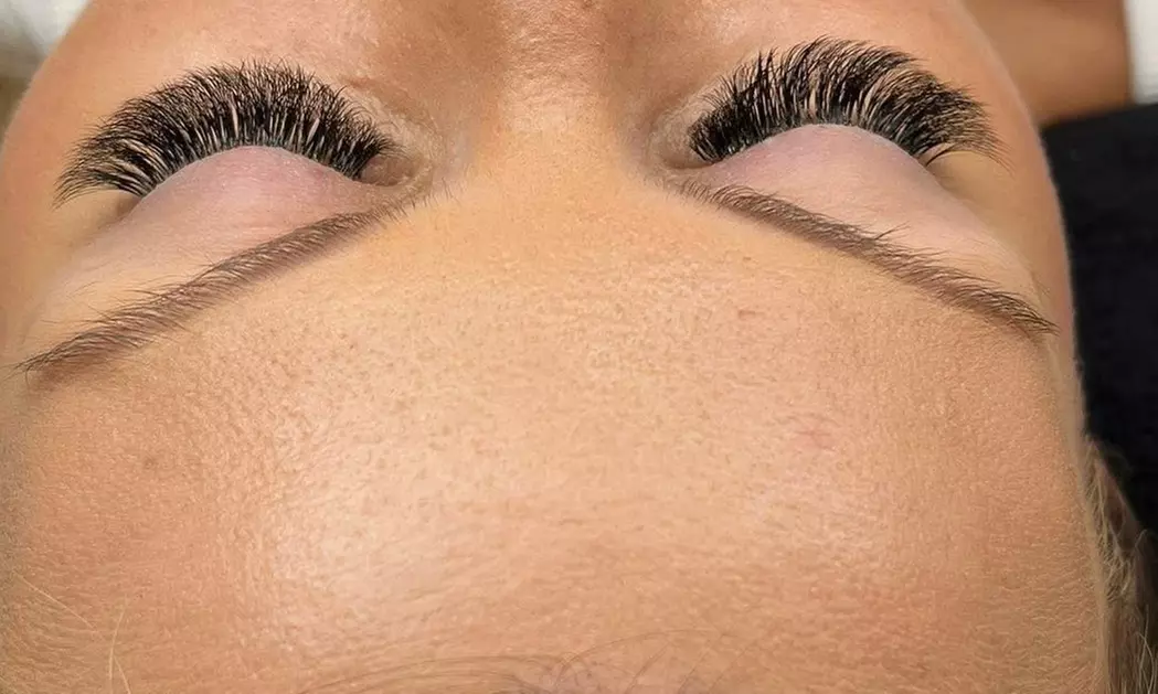 Classic or Hybrid Full Set Eyelash Extensions with Fill-In Option