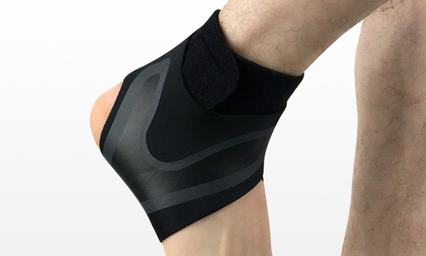 Image 2: Adjustable Elastic Ankle Brace