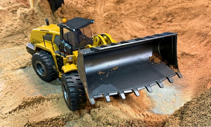 Image 9: Kids Digger Party at Jump Giants Leicester - Private Room & Food