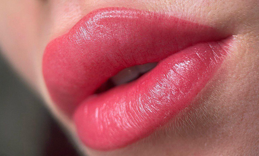 Image 2: Permanent Make-up für Augen, Lippen oder Augenbrauen für 1 Person