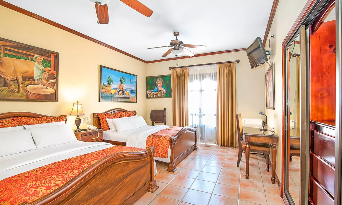 ✈ 7-Night Costa Rica Volcano and Beach Trip with Air & Car Rental