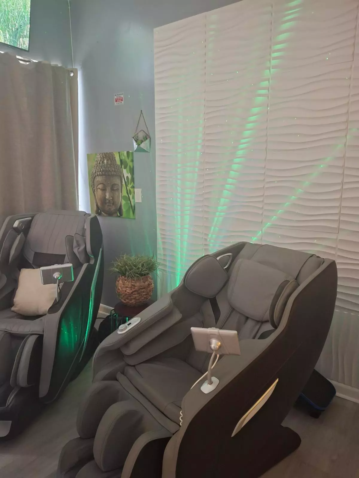 Infrared Sauna, Meditation or Anti-Gravity Massage Chair Sessions