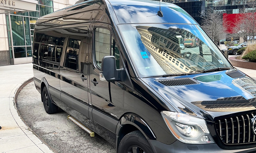 Private Luxury Sprinter Rides Across Chicagoland for Up to 14 People