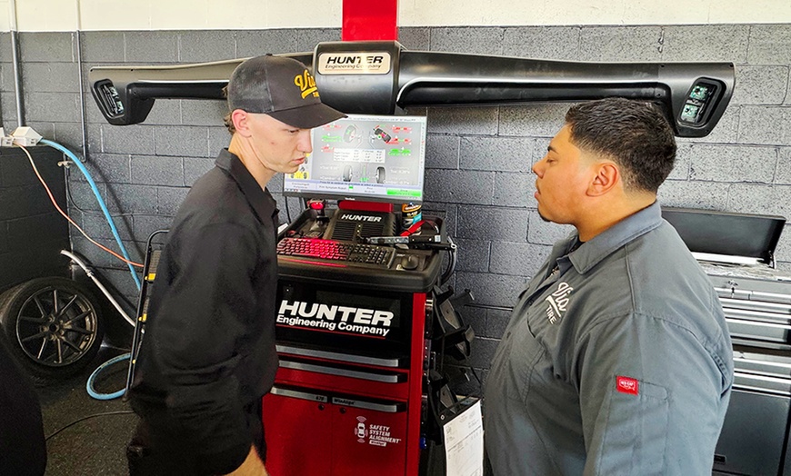 Image 3: Precision Wheel Alignment with all 4 Wheels High Speed Balance