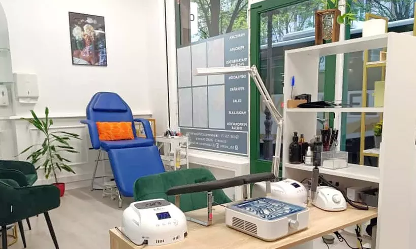 Higiene facial con radiofrecuencia, microdermoabrasión, LED y masaje