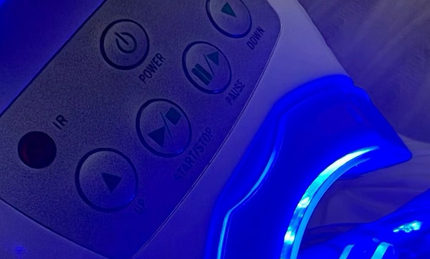 Image 3: Kosmetisches Zahn-Bleaching, opt. Auffrischungsbehandlung, für 1 Pers.