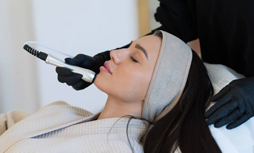 Image 1: Up to 50% Off on Facial - HydraFacial at Jelnar’s clinic