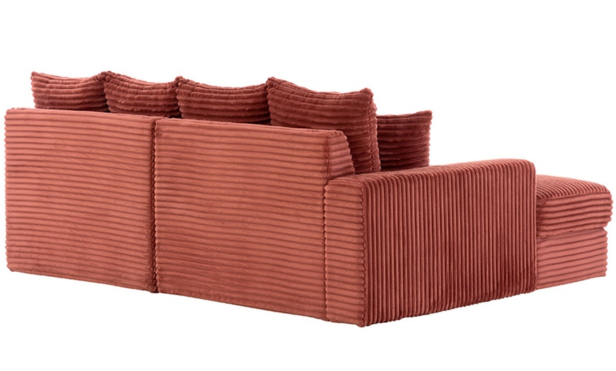 Image 14: Canapé d'angle "Kendari" de Kocoon en velours côtelé
