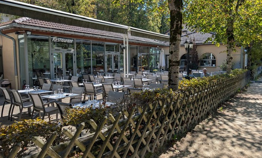 Image 1: Menu bistronomique en 2 ou 3 services à La Terrasse du Lac