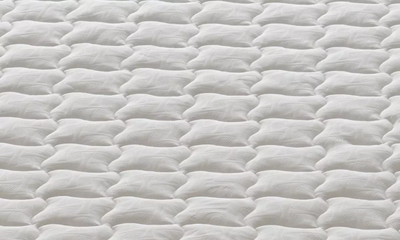 Materasso con 1600 molle e memory