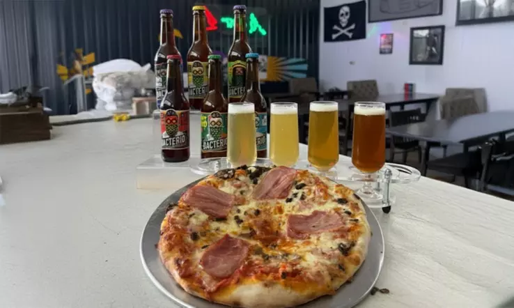 Cata de cervezas y una pizza para 2 o 4 personas