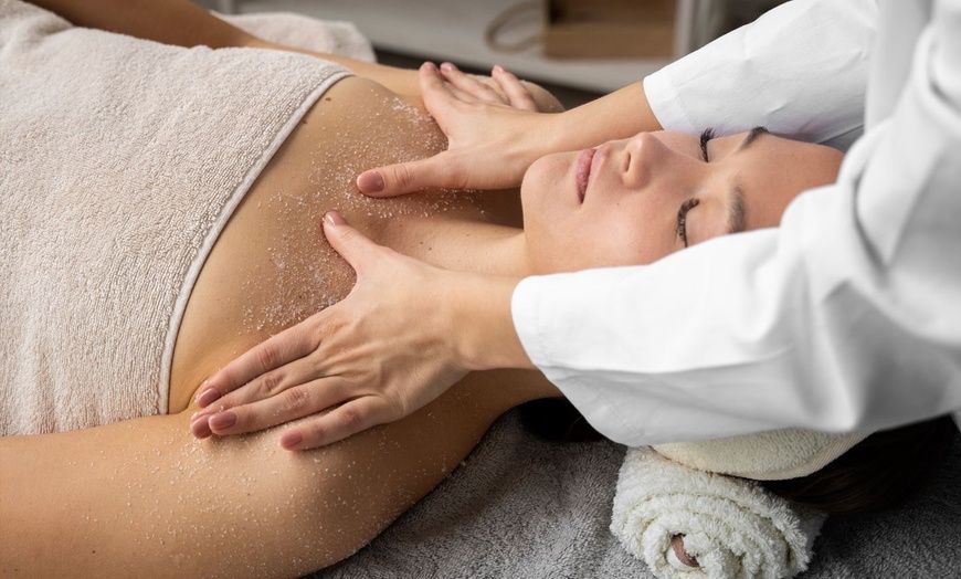 Image 7: Masaje de 45 o 60 minutos con técnica y opciones extras a elegir