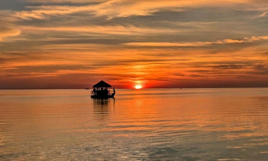 Image 2: 2 Hour Coastal Breeze, Sunset Cruise or Private Cruises of Both 