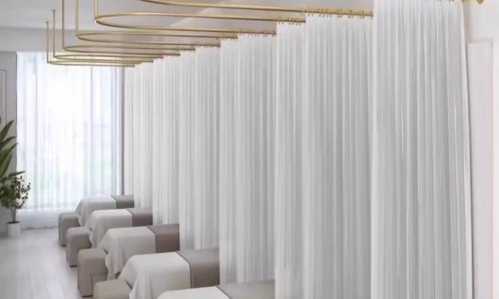 Get 60, 80, 100, Or 120 Piece Eyelash Extension Sessions for 60-Minute