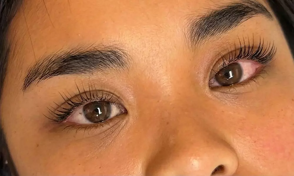 Experience a Korean Keratin Eyelash Lift: Achieve Curled & Healthier Lashes, Perfect for All Types Up to 13% Off - Second Medium