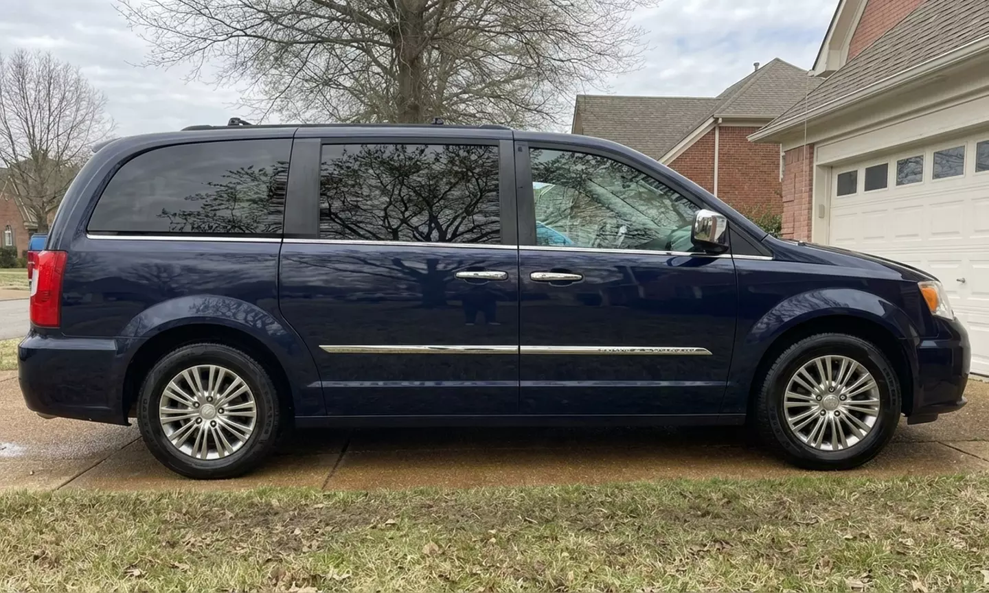 Mobile Exterior & Interior Car Wash - Sudan, Mid Size or Large (Truck)